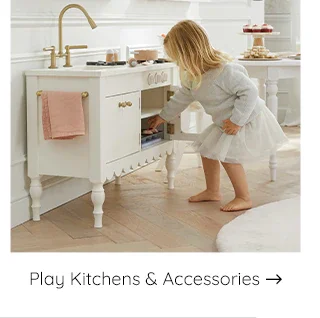 PLAY KITCHENS AND ACCESSORIES
